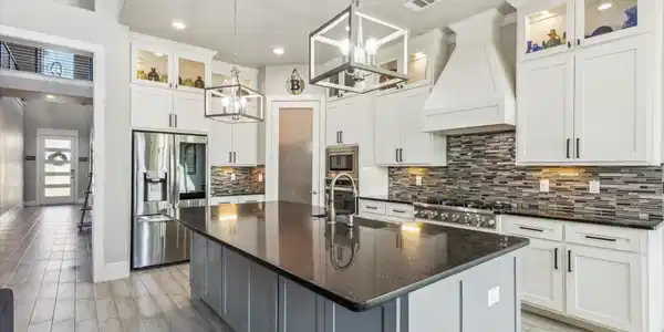 9008 Quarry Hill Court