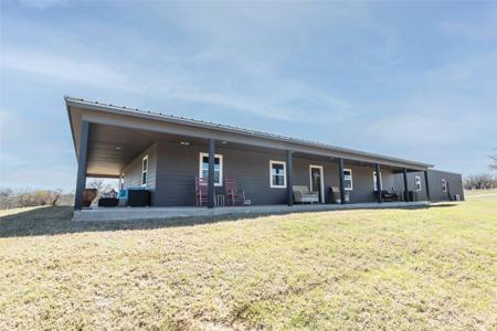 2216 N Greenbrier Road