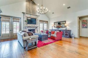 1675 Scenic Drive