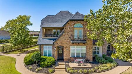 2200 Herons Nest Drive