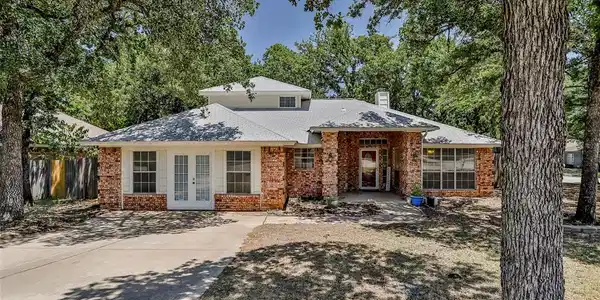 421 Meadowcrest Drive