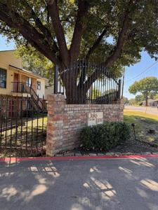 6646 E Lovers Lane