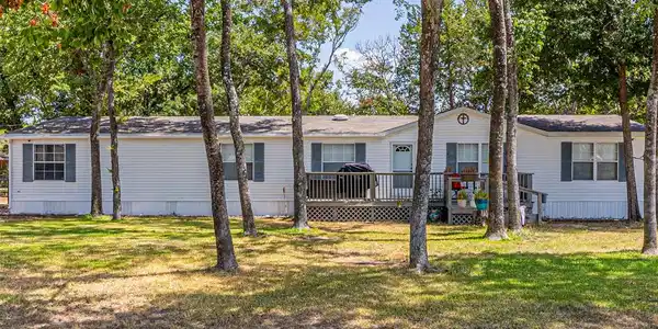 360 Driftwood Avenue