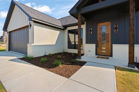 3301 Promenade Court
