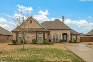 717 Saint Martin Lane