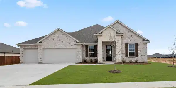 504 Pebble Circle