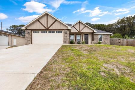 2702 Lakeridge Court
