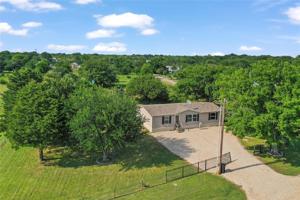 369 Lake Shore Lane