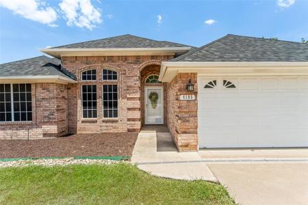 4105 N Chisholm Trail