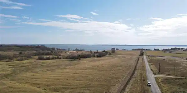 Lot 4 SE CR 2220