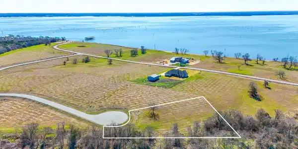 Lot 44 Triangle Shores