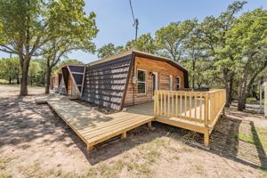222 Comanche Trail