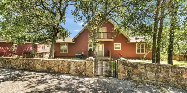 38 Lake Point Drive