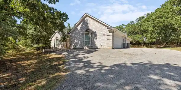725 Stribling Drive