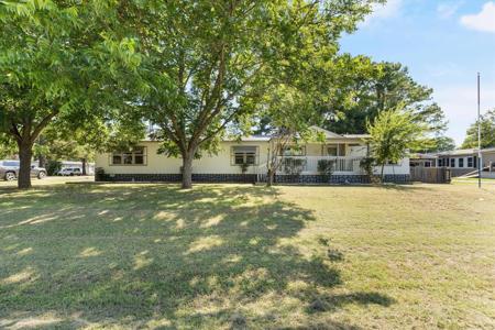 1707 E Apache Trail