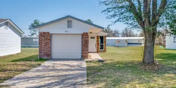 1912 Pelican Drive N