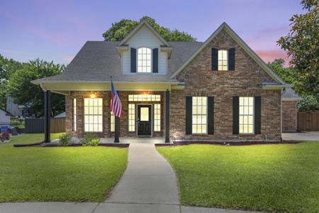 308 Leeward Circle