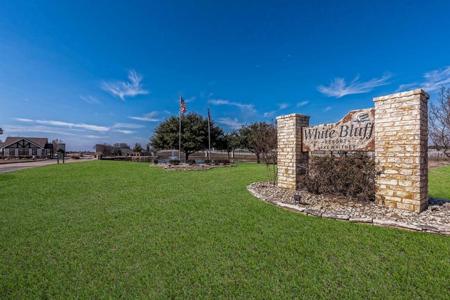 1522 Lakeside Trail