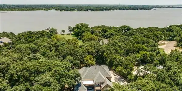 9 Eagle Pointe N