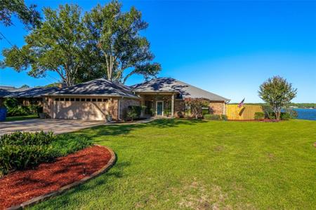 15636 Lakeside Drive