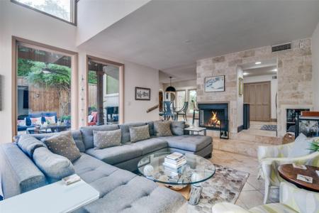 3306 Lakeside Drive