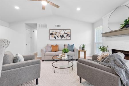 212 Mapleridge Drive