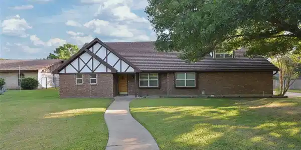 7809 Regatta Court