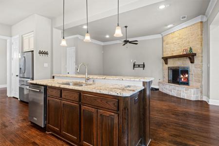 3204 Stonefield