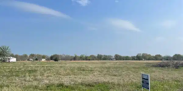 Lot 1 FM 637