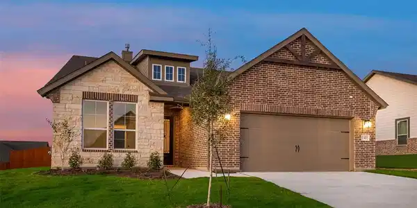 1405 Whitetail Lane