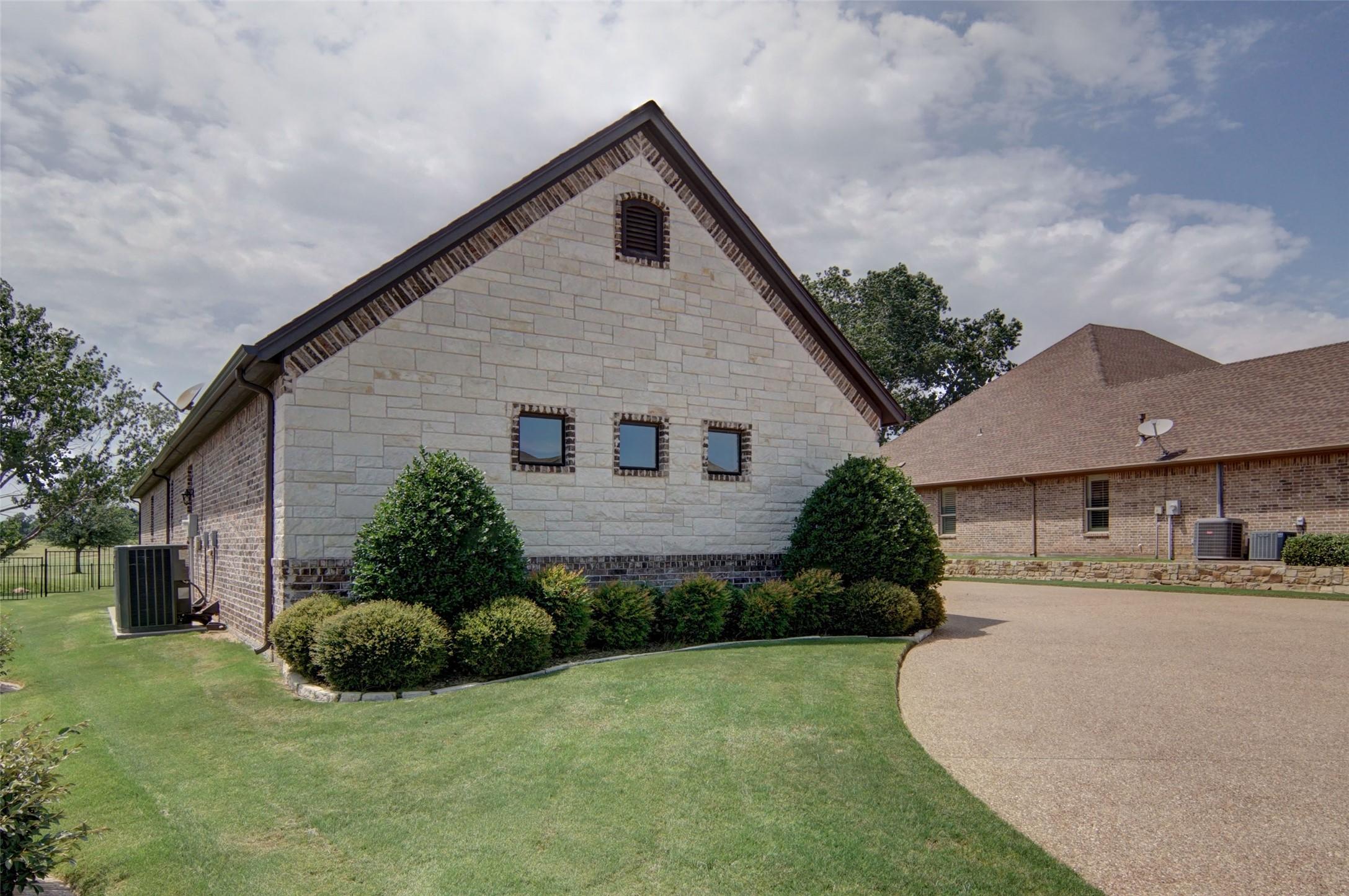 Image 4 Image 4