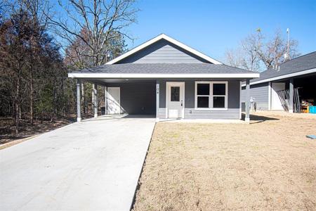 104 Chickasaw Drive