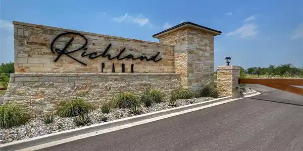 Lot 15 Richland Park