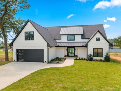 2565 Groves Court