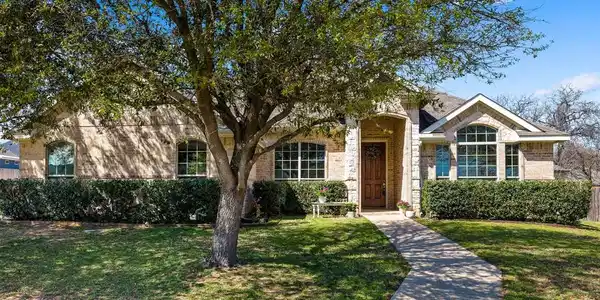 554 Ascot Way