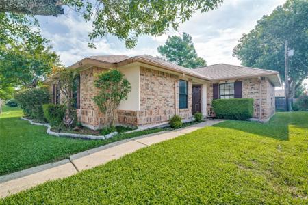 4522 Ebb Tide Drive