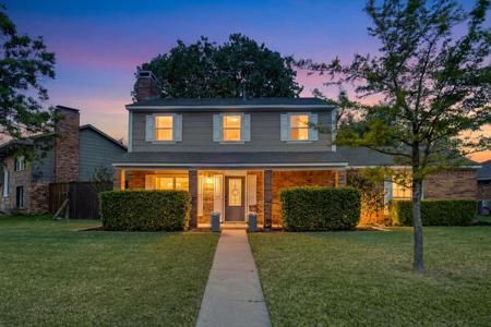 1221 Columbine Drive
