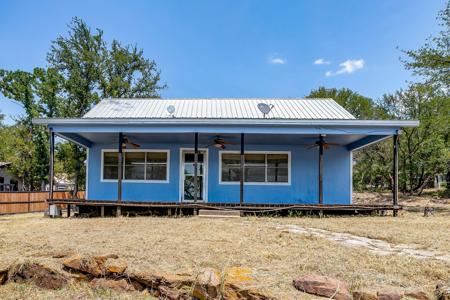 1048 Kennon Point