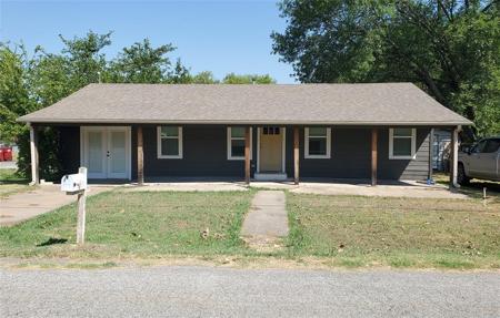 406 W Fowler