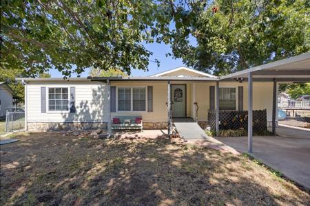 4411 Wildwood Circle
