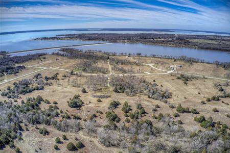 191 Lago Vista Drive