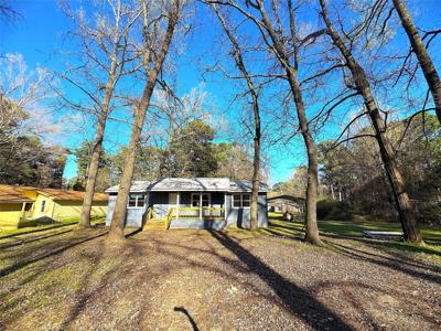 281 Lake Drive