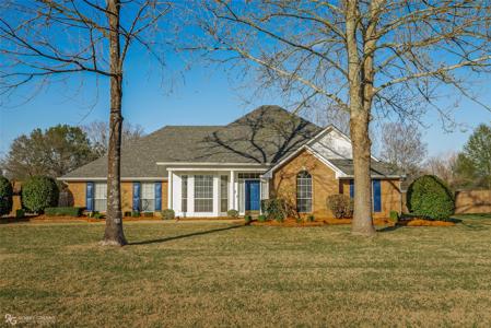 125 Crosscreek Drive