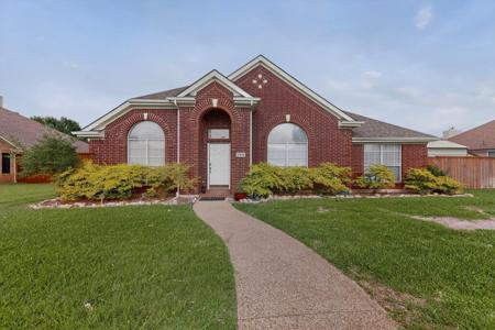 4006 Watersedge Drive