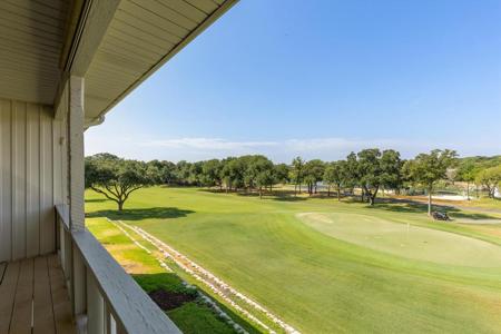 4211 Fairway