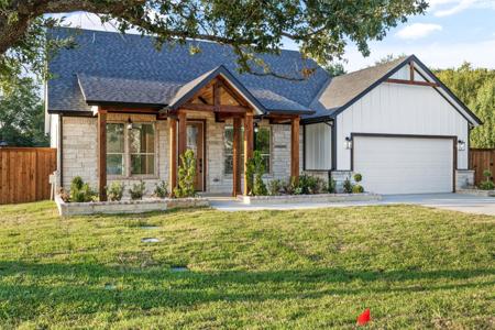 437 Stirrup Ranch Road