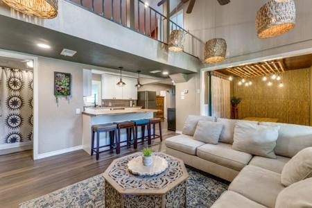 1204 Tupuna Court