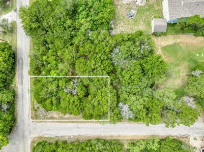 812 Western Hills Trail
