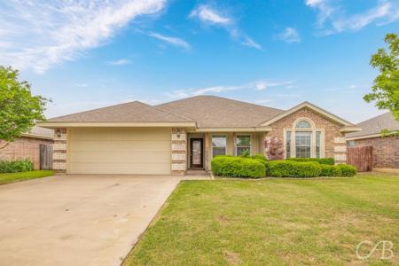 225 Sugarberry Avenue