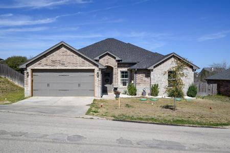 2122 Christine Drive